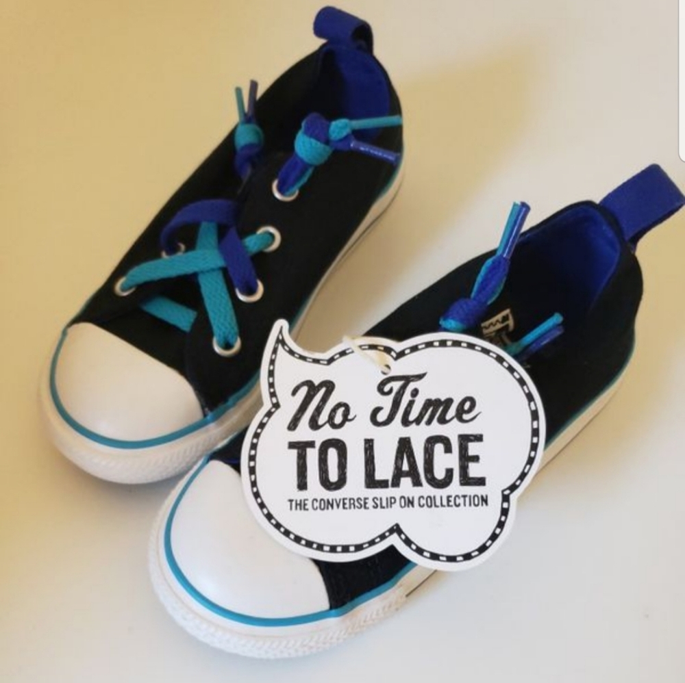 NWT Converse Toddler size 9